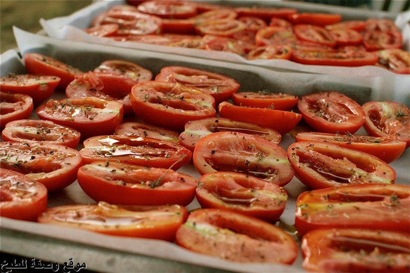 وصفة الطماطم المجففه بالفرن - oven dried tomatoes مكتوبة بالصور